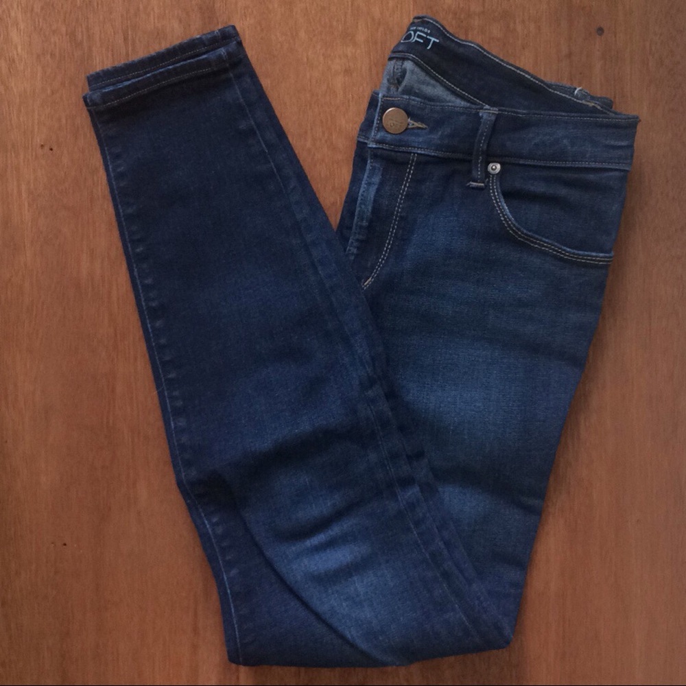 2/$20 Loft dark wash skinny jeans